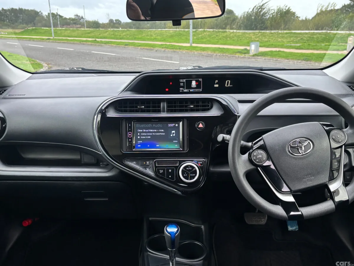 Toyota Aqua Hatchback, Petrol Hybrid, 2018, Grey