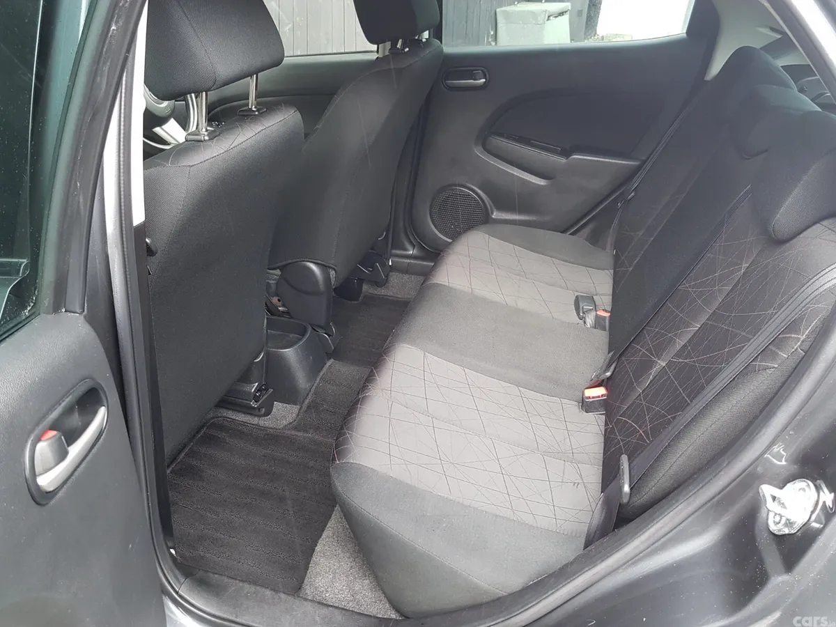 Mazda Demio MPV, Petrol, 2014, Grey