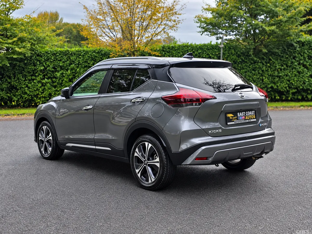Nissan Juke SUV, Petrol Hybrid, 2021, Grey