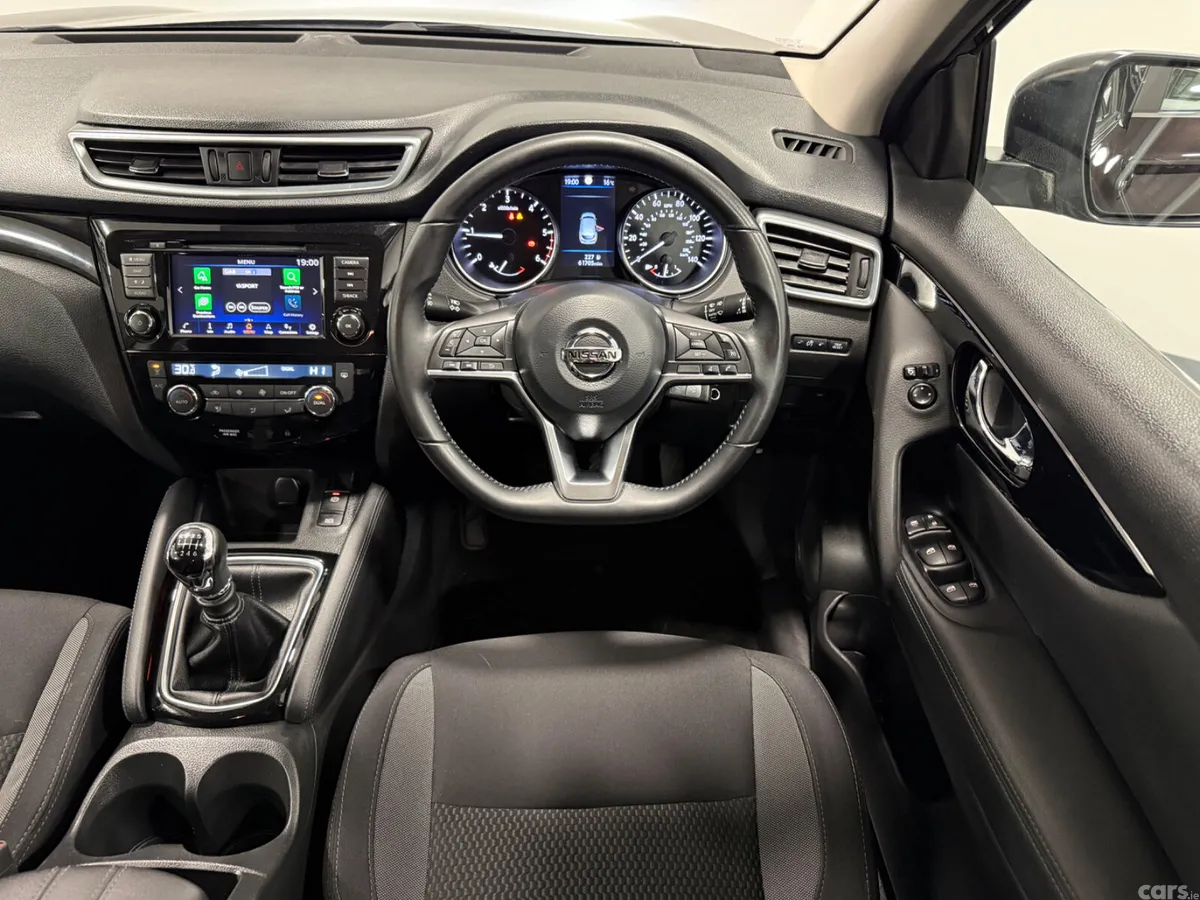 Nissan Qashqai SUV, Diesel, 2019, Black