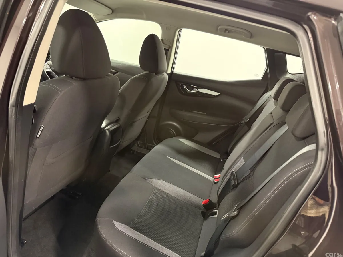 Nissan Qashqai SUV, Diesel, 2019, Black