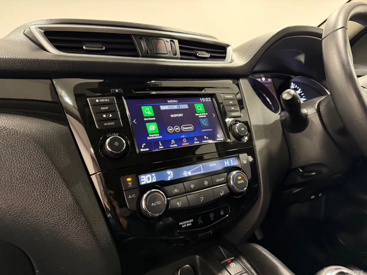 Nissan Qashqai SUV, Diesel, 2019, Black