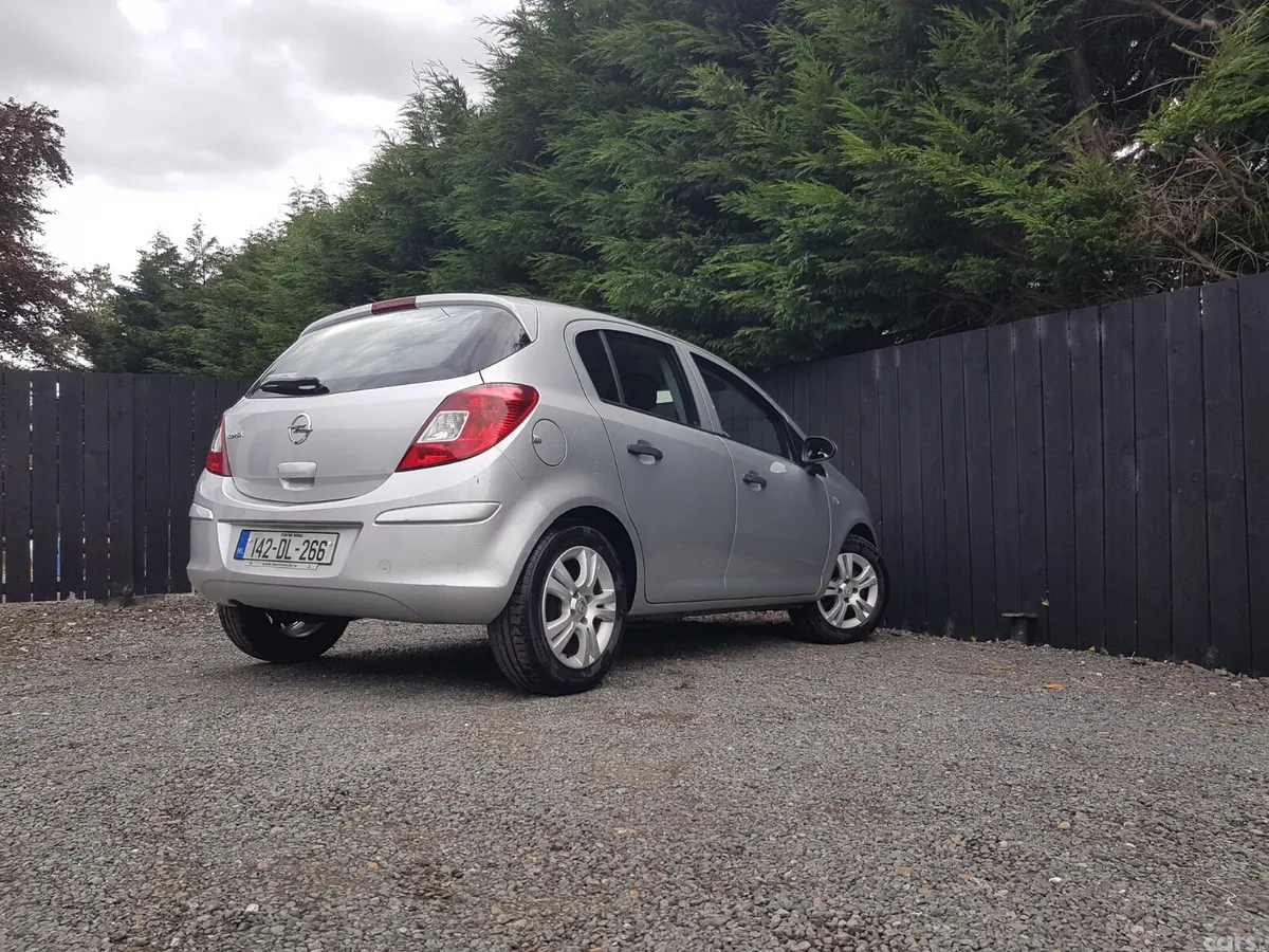 Opel Corsa Hatchback, Petrol, 2014, Silver