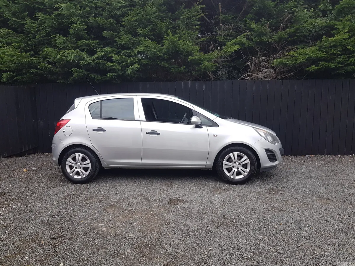 Opel Corsa Hatchback, Petrol, 2014, Silver