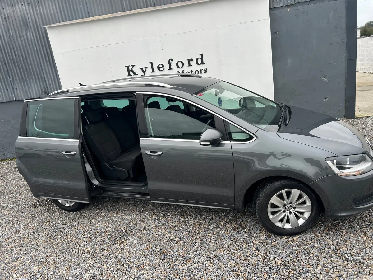 Volkswagen Sharan MPV, Diesel, 2017, Grey