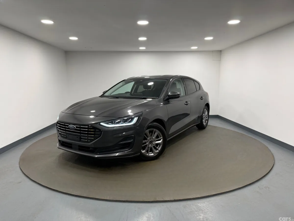 Ford Focus Hatchback, Diesel, 2022, Grey