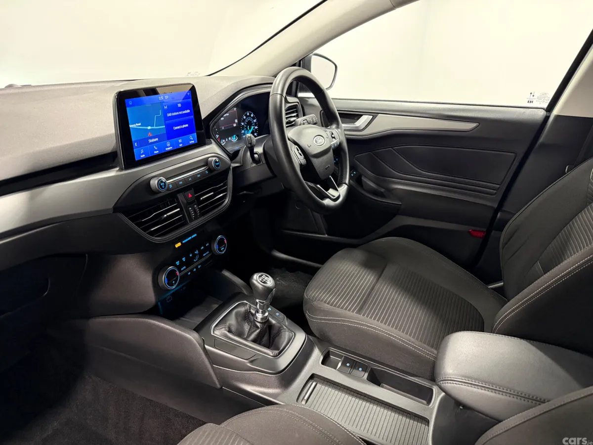 Ford Focus Hatchback, Diesel, 2022, Grey