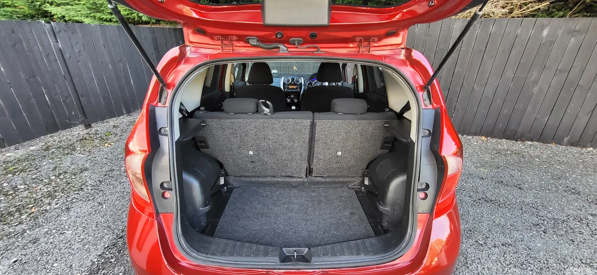 Nissan Note MPV, Petrol, 2015, Red