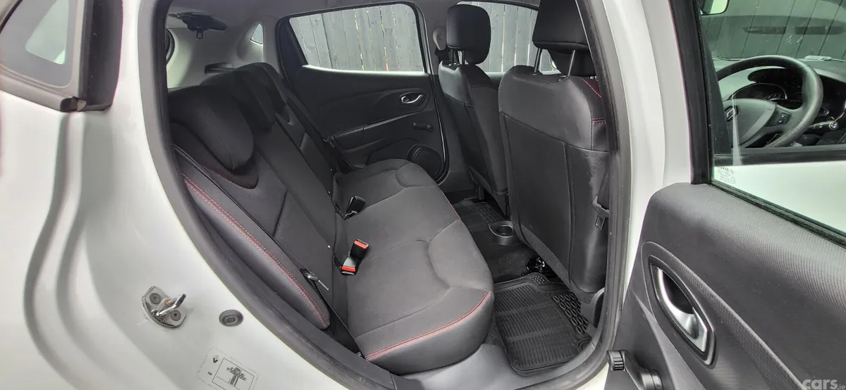 Renault Clio Hatchback, Petrol, 2015, White
