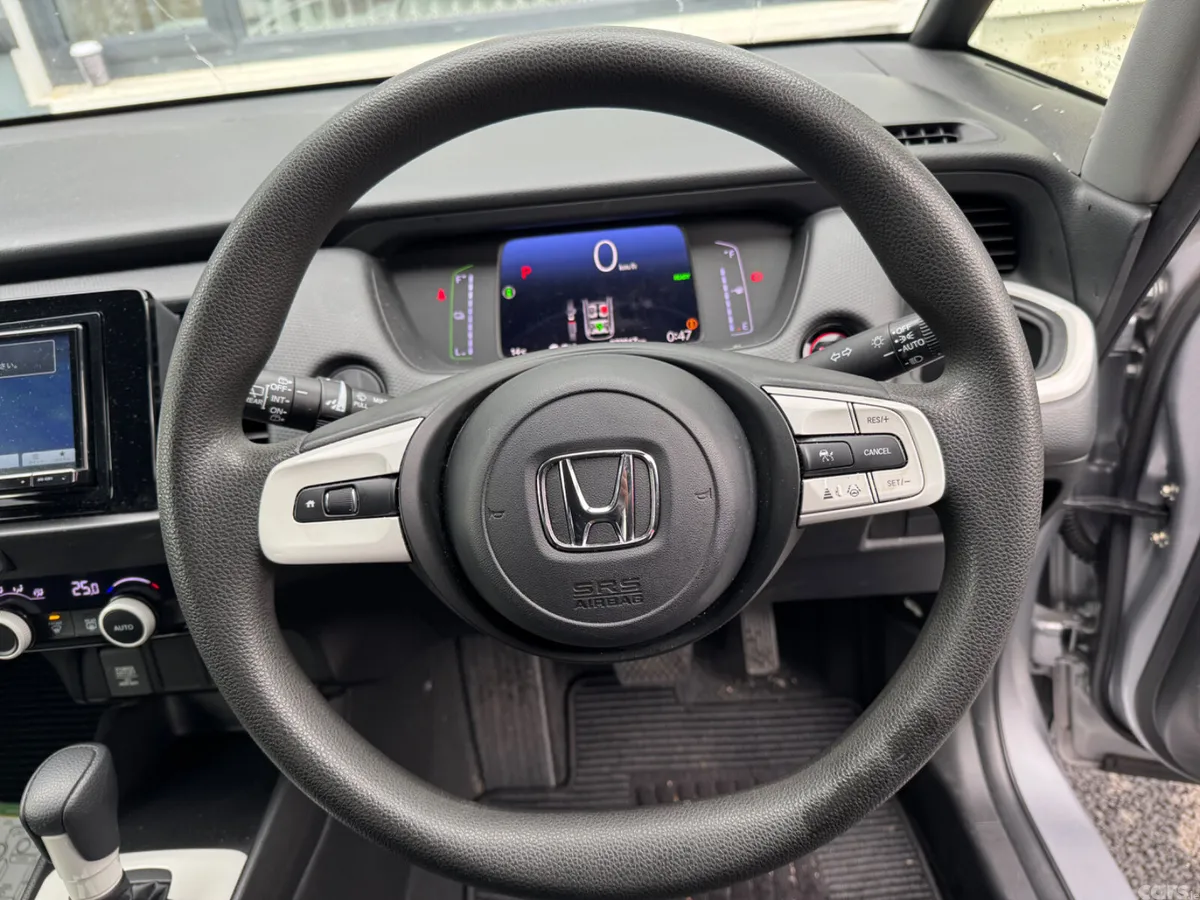Honda Fit Hatchback, Petrol Hybrid, 2021, Silver