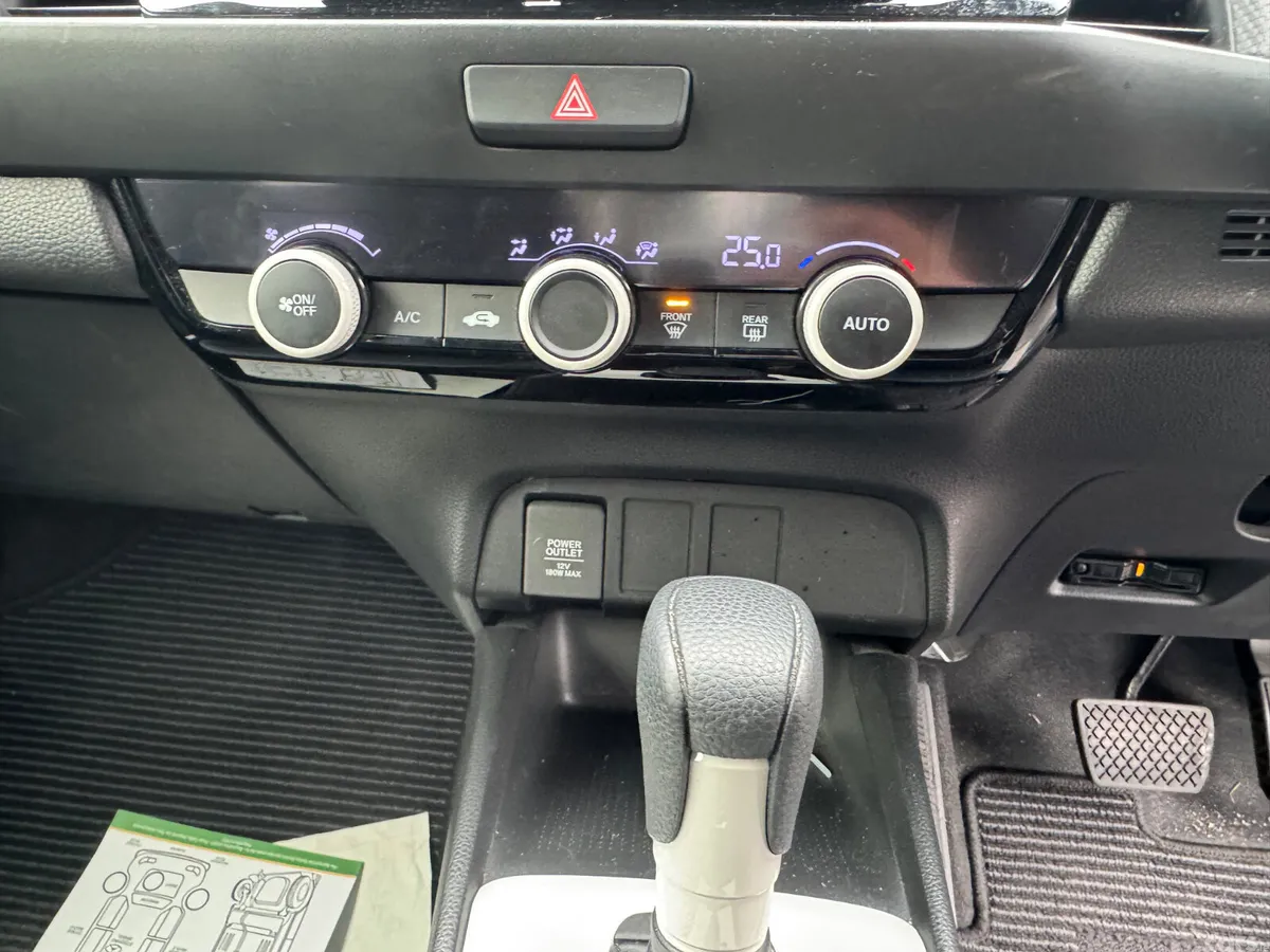 Honda Fit Hatchback, Petrol Hybrid, 2021, Silver