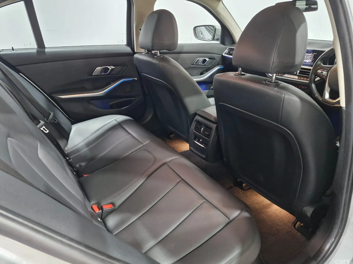BMW 3-Series Saloon, Diesel, 2019, Grey