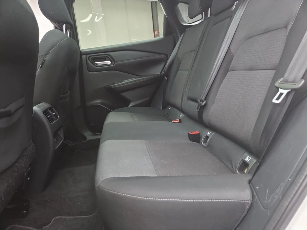 Nissan Qashqai MPV, Petrol, 2024, White