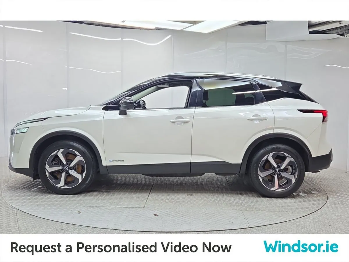 Nissan Qashqai MPV, Petrol Hybrid, 2023, White