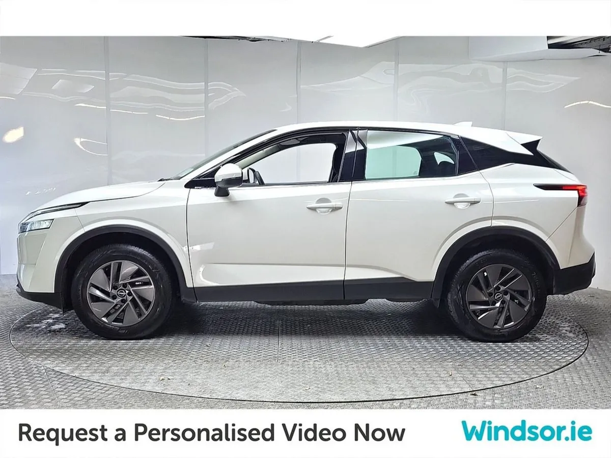 Nissan Qashqai MPV, Petrol, 2024, White