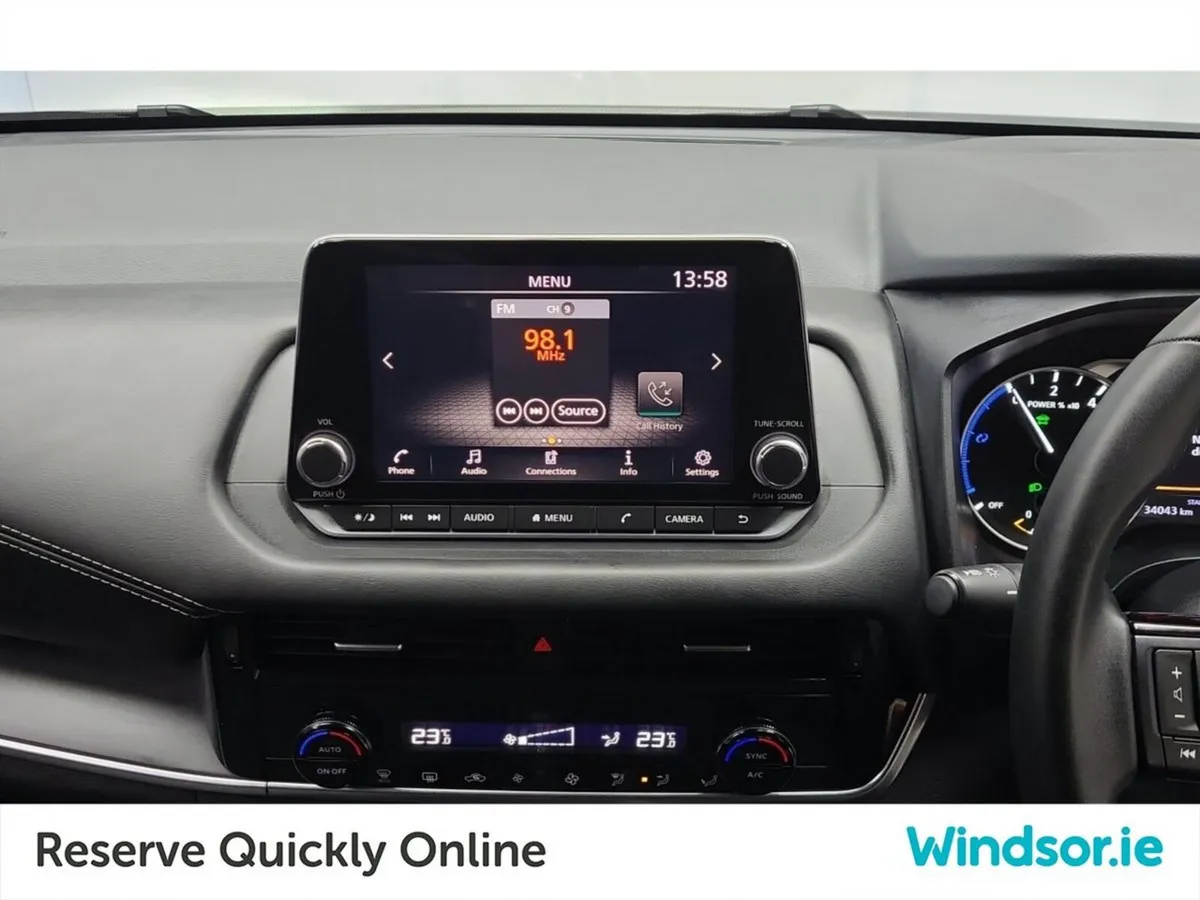 Nissan Qashqai MPV, Petrol Hybrid, 2024, White