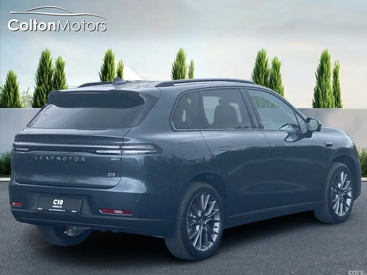 Leapmotor C10 SUV, Petrol Plug-in Hybrid, 2026, Grey