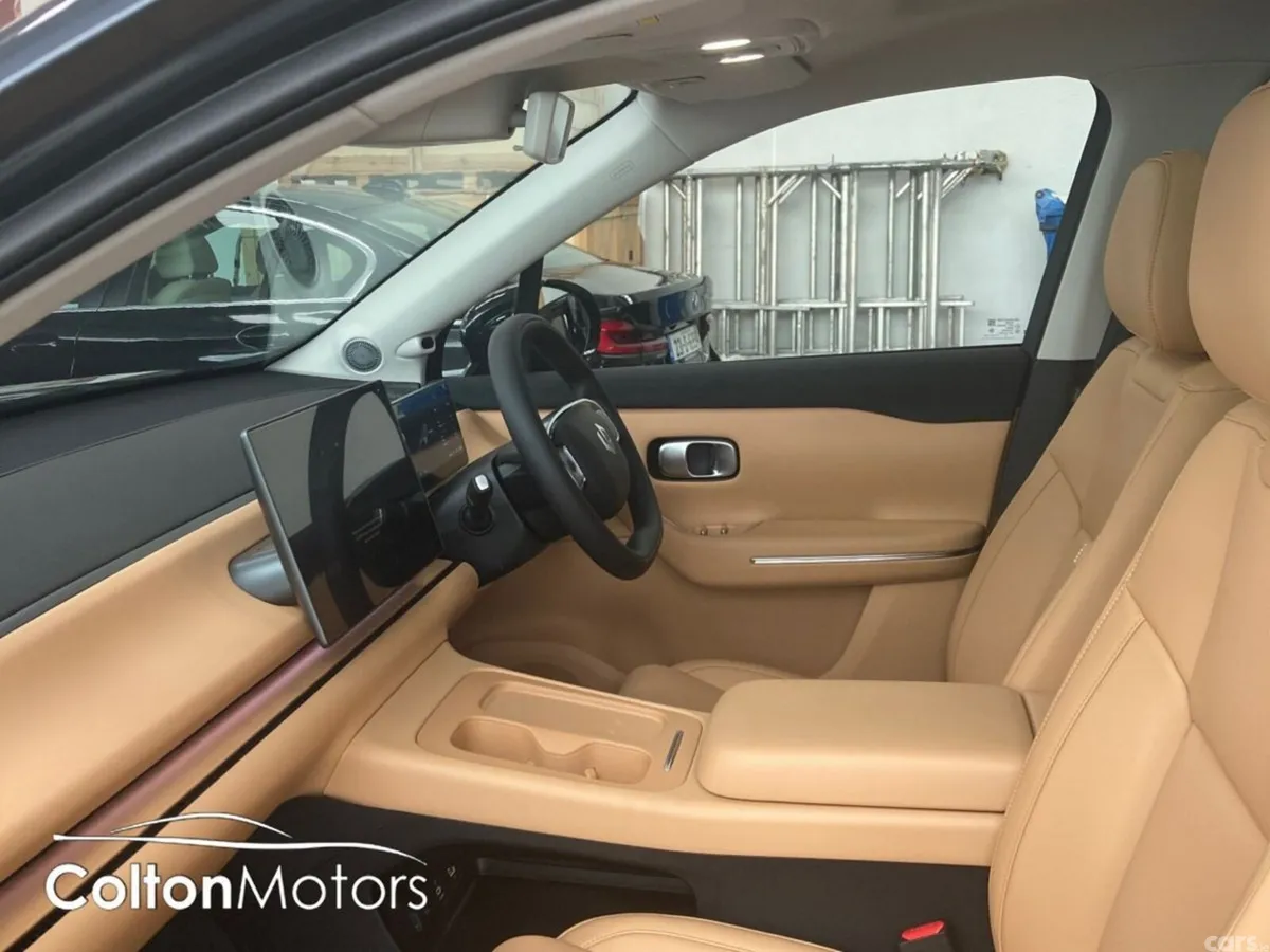 Leapmotor C10 SUV, Petrol Plug-in Hybrid, 2026, Grey