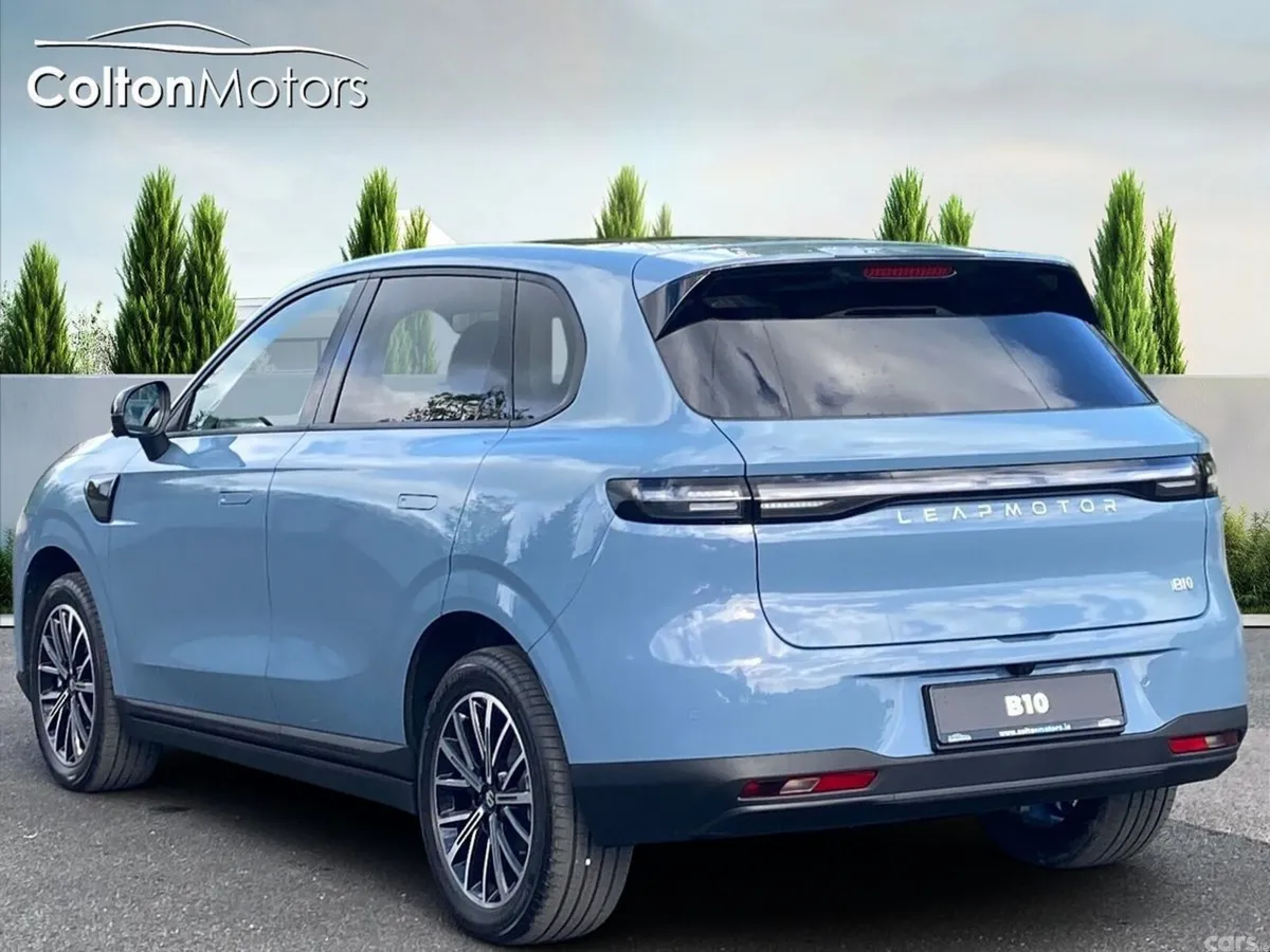 Leapmotor B10 SUV, Electric, 2026, Blue