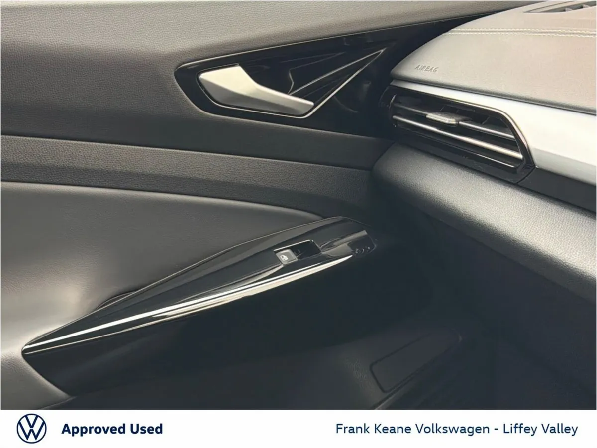 Volkswagen ID.4 SUV, Electric, 2023, Black