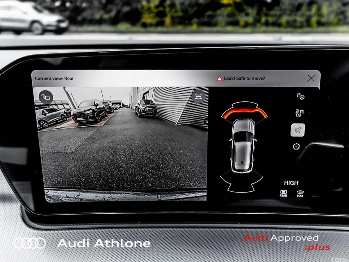 Audi Q3 SUV, Petrol Plug-in Hybrid, 2026, Green