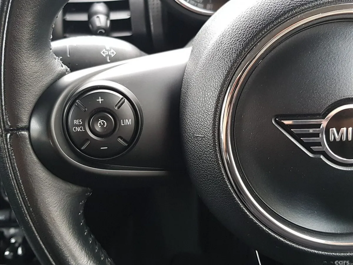 Mini Cooper Hatchback, Petrol, 2019, Blue
