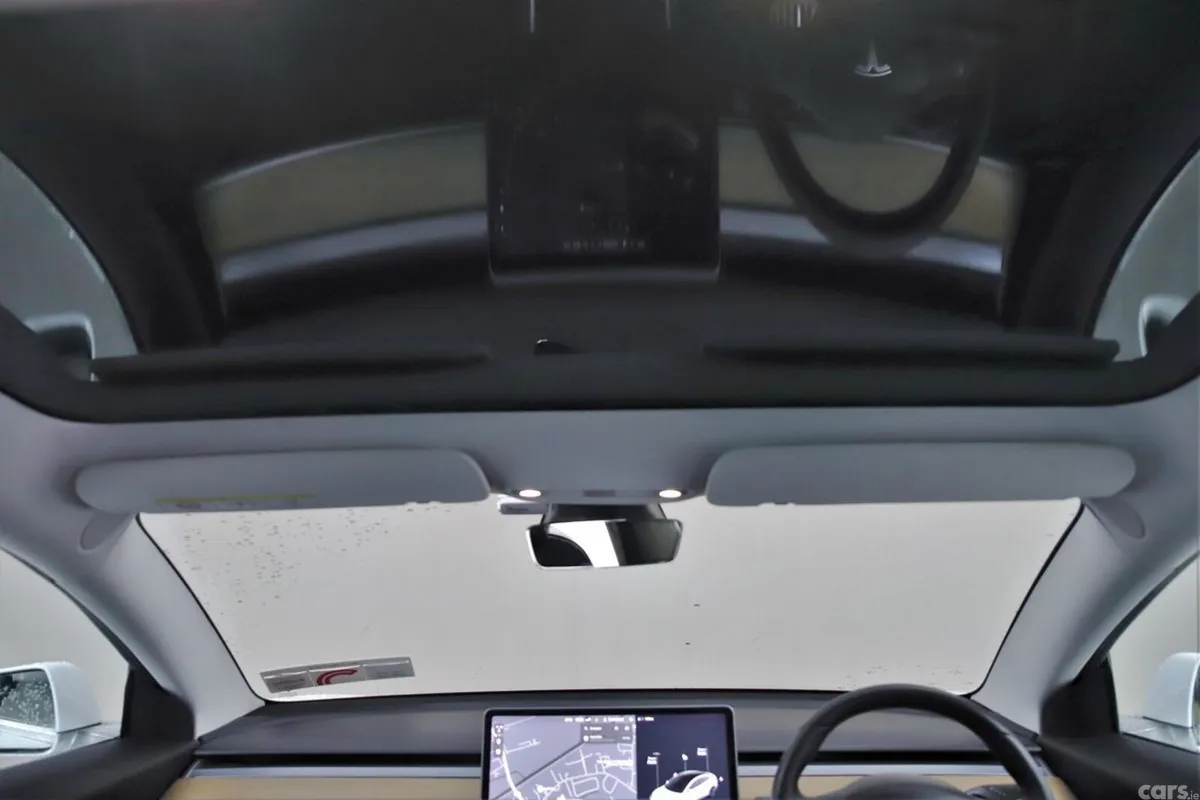 Tesla Model 3 Saloon, Electric, 2019, White