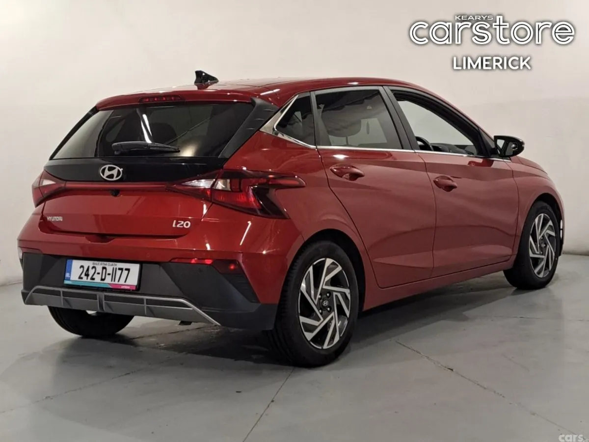 Hyundai i20 Hatchback, Petrol, 2024, Red