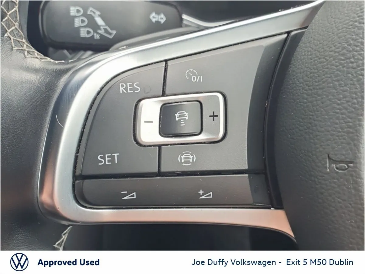 Volkswagen T-Roc SUV, Petrol, 2021, Red