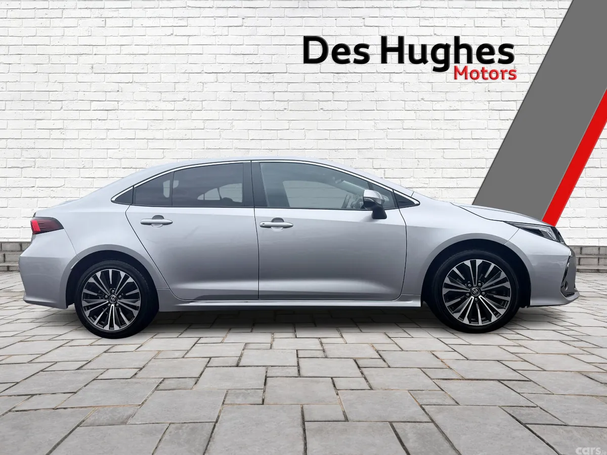 Toyota Corolla Saloon, Petrol Hybrid, 2025, Silver