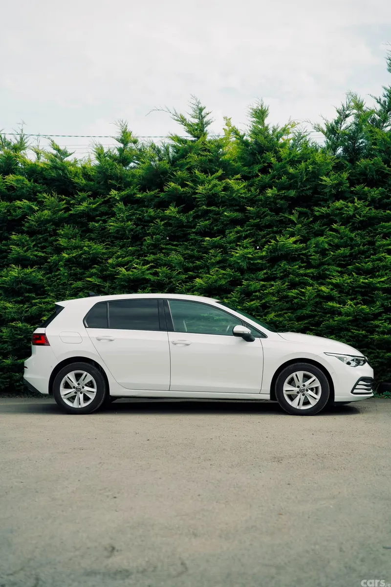 Volkswagen Golf Hatchback, Petrol Hybrid, 2021, White