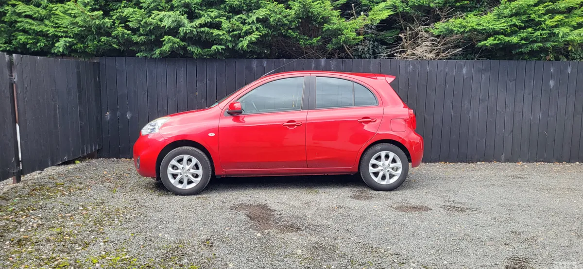 Nissan Micra Hatchback, Petrol, 2015, Red