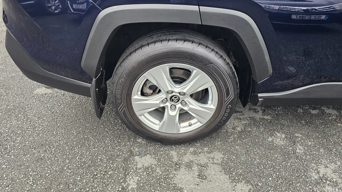 Toyota RAV4 SUV, Petrol Hybrid, 2019, Blue