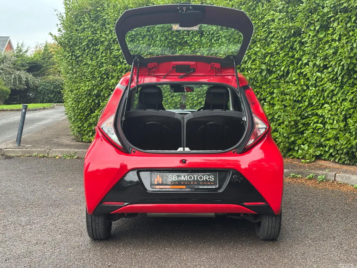 Toyota Aygo Hatchback, Petrol, 2019, Red