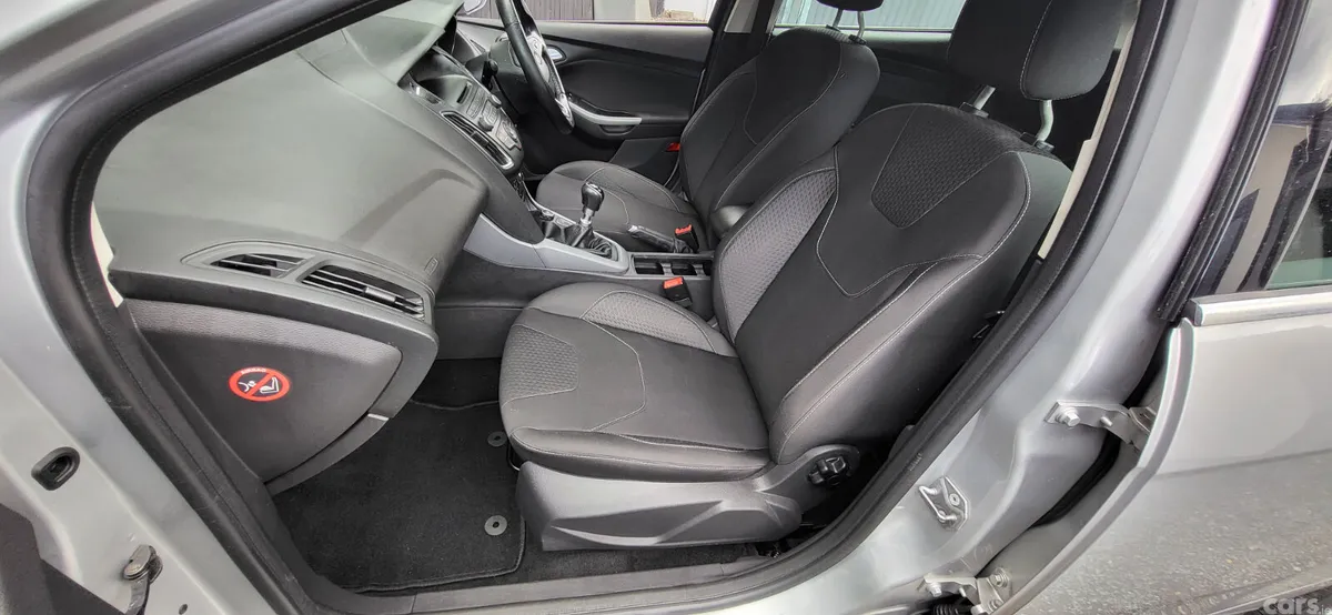 Ford Focus Hatchback, Diesel, 2015, Silver