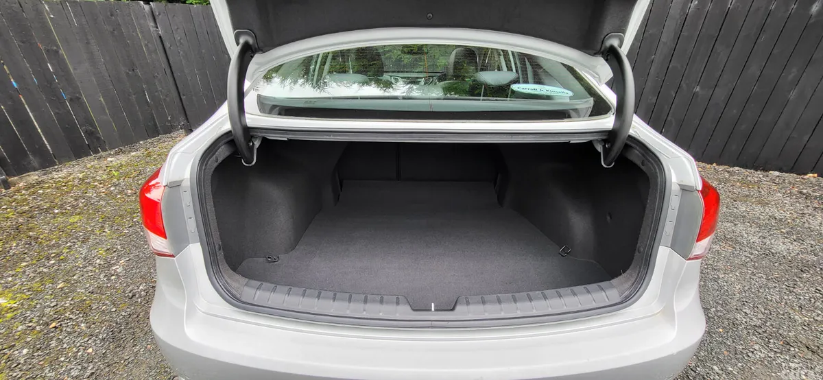 Hyundai i40 Saloon, Diesel, 2015, Silver