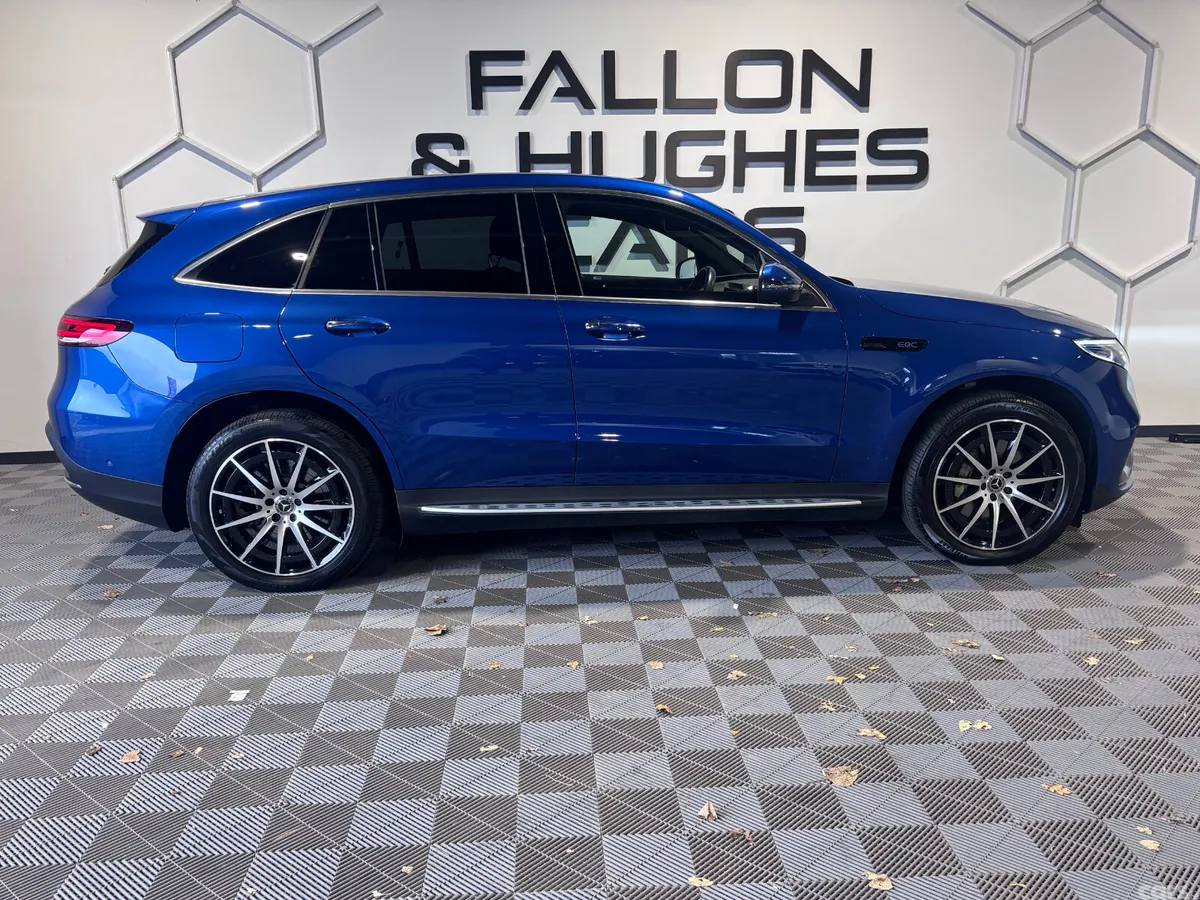 Mercedes-Benz AMG SUV, Electric, 2024, Blue