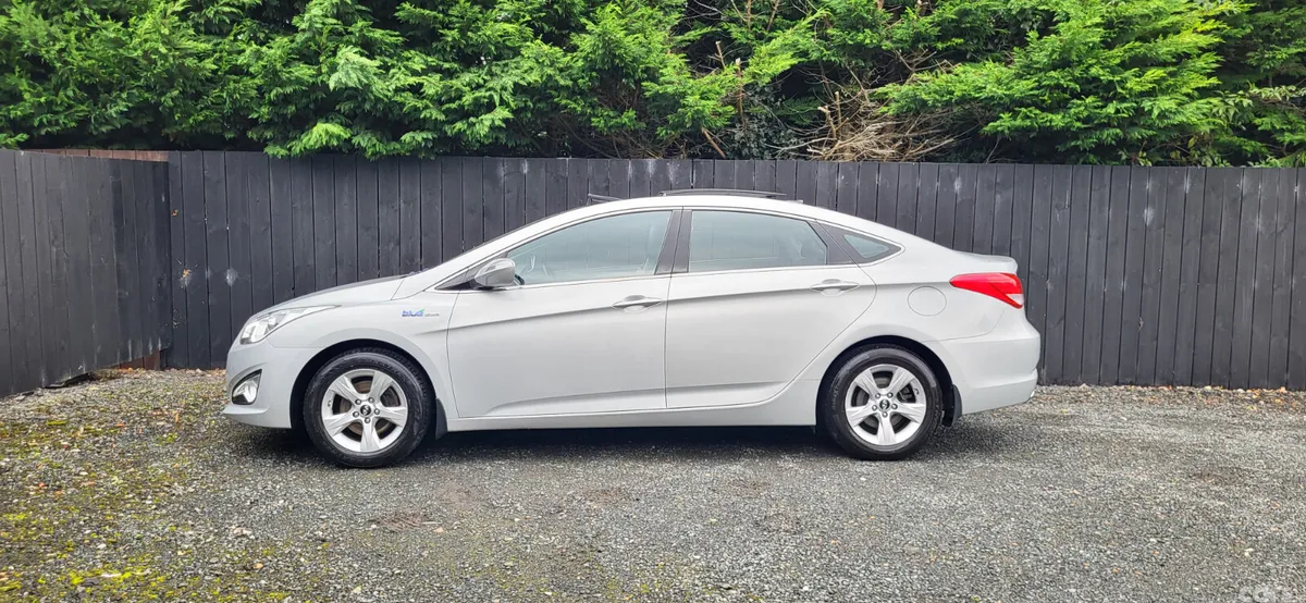 Hyundai i40 Saloon, Diesel, 2015, Silver