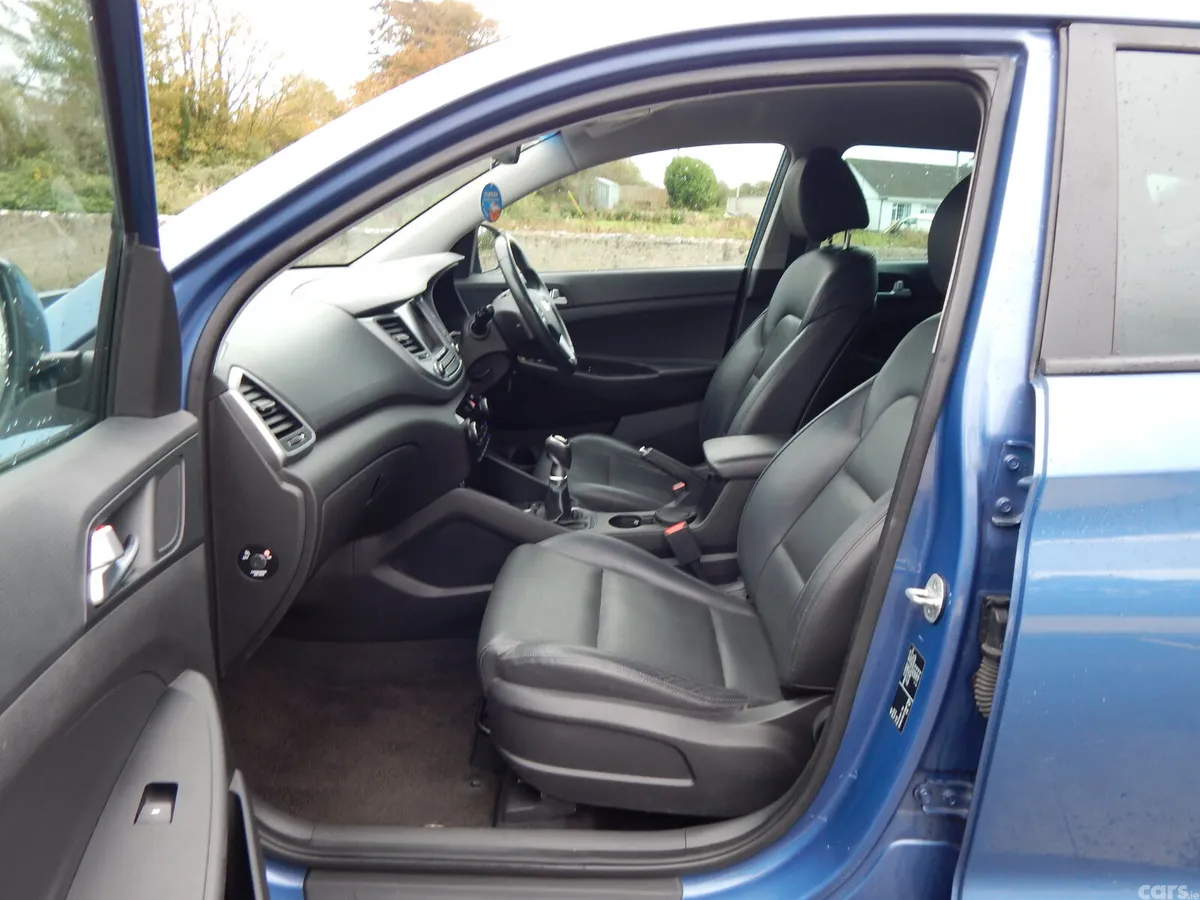 Hyundai Tucson SUV, Diesel, 2016, Blue