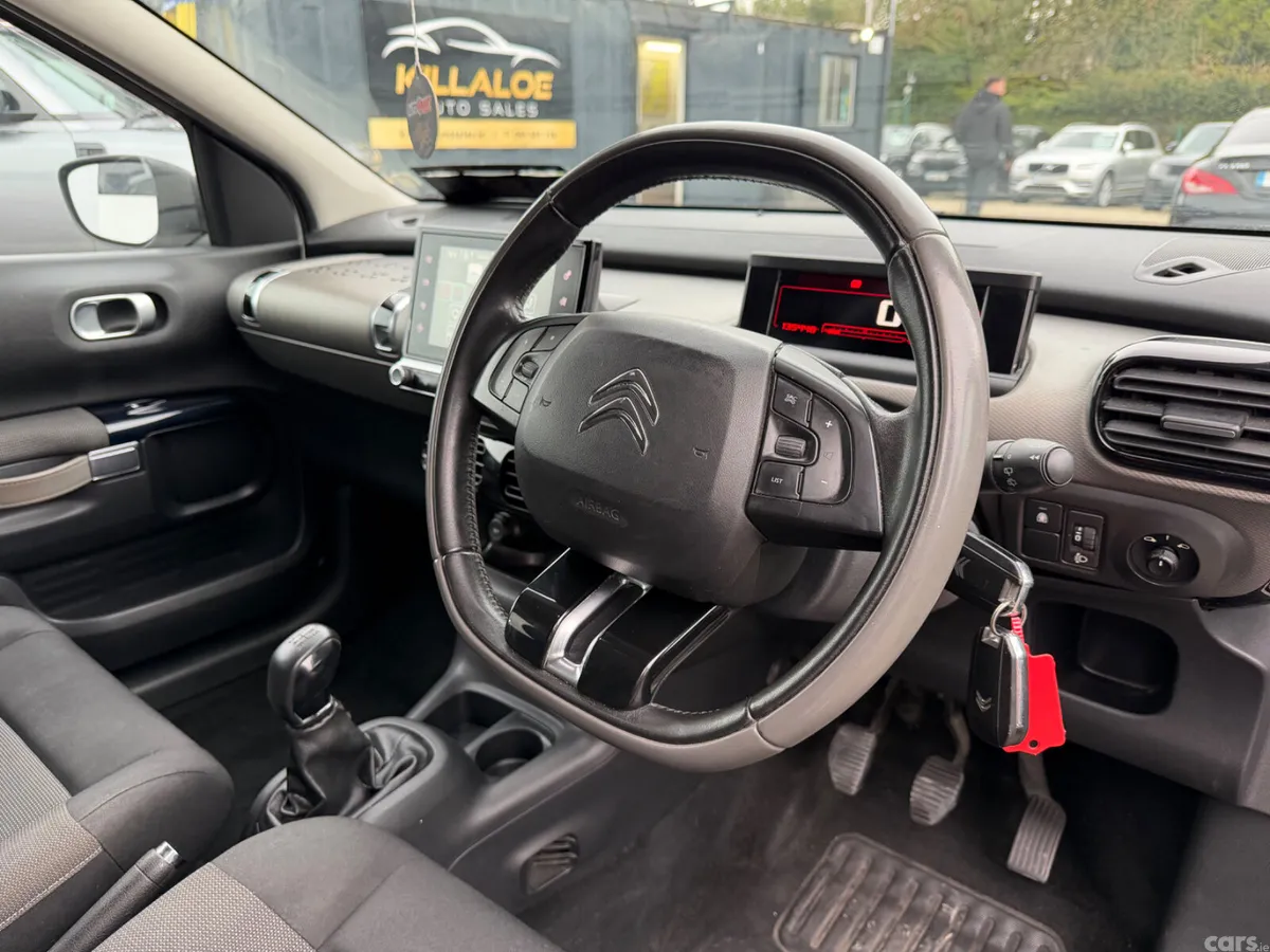 Citroen C4 Cactus Hatchback, Petrol, 2016, White