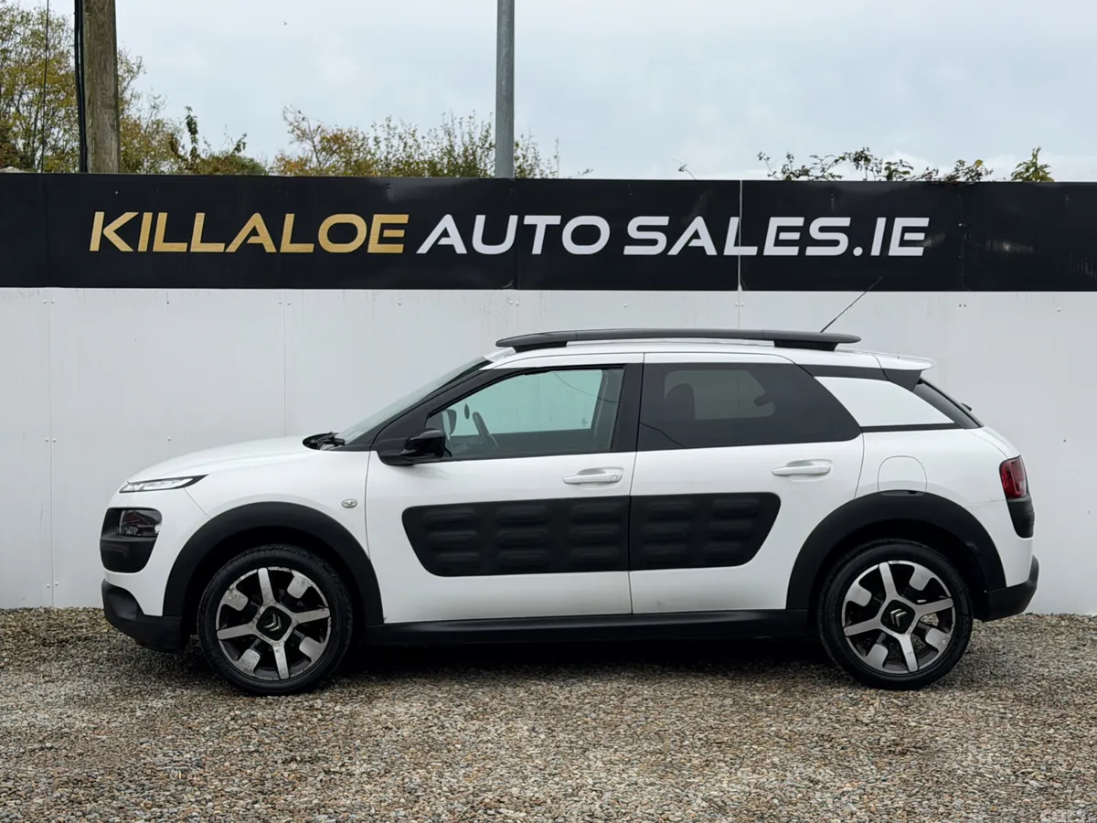 Citroen C4 Cactus Hatchback, Petrol, 2016, White