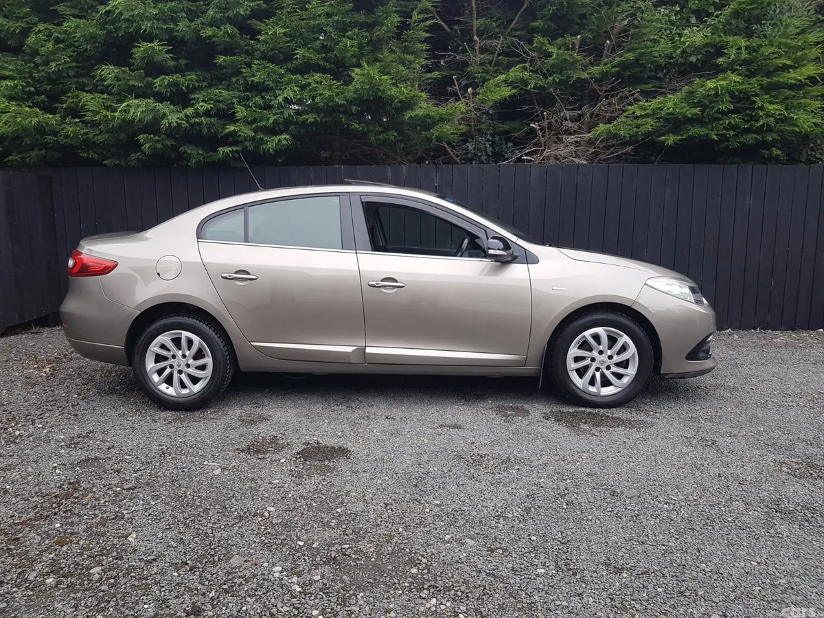 Renault Fluence Saloon, Diesel, 2016, Gold