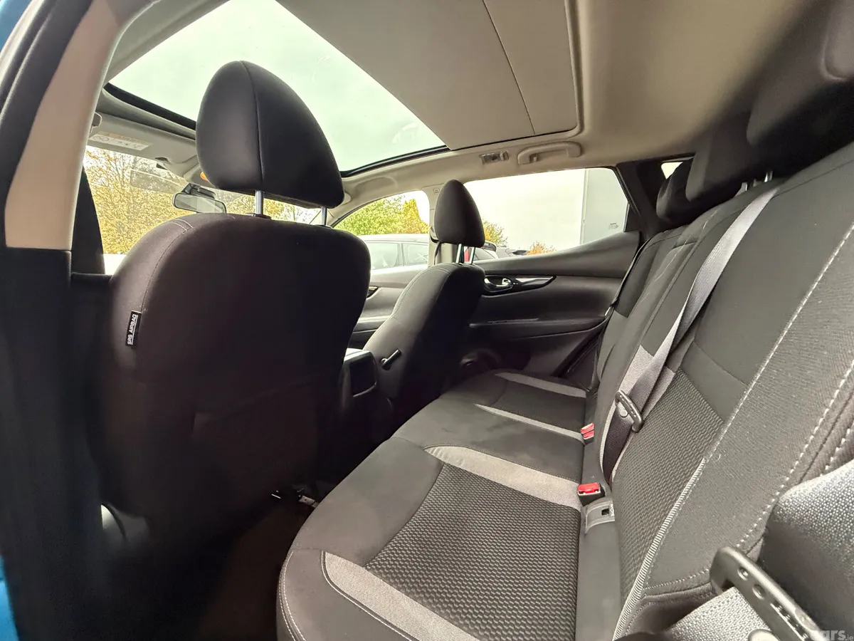 Nissan Qashqai MPV, Diesel, 2019, Blue