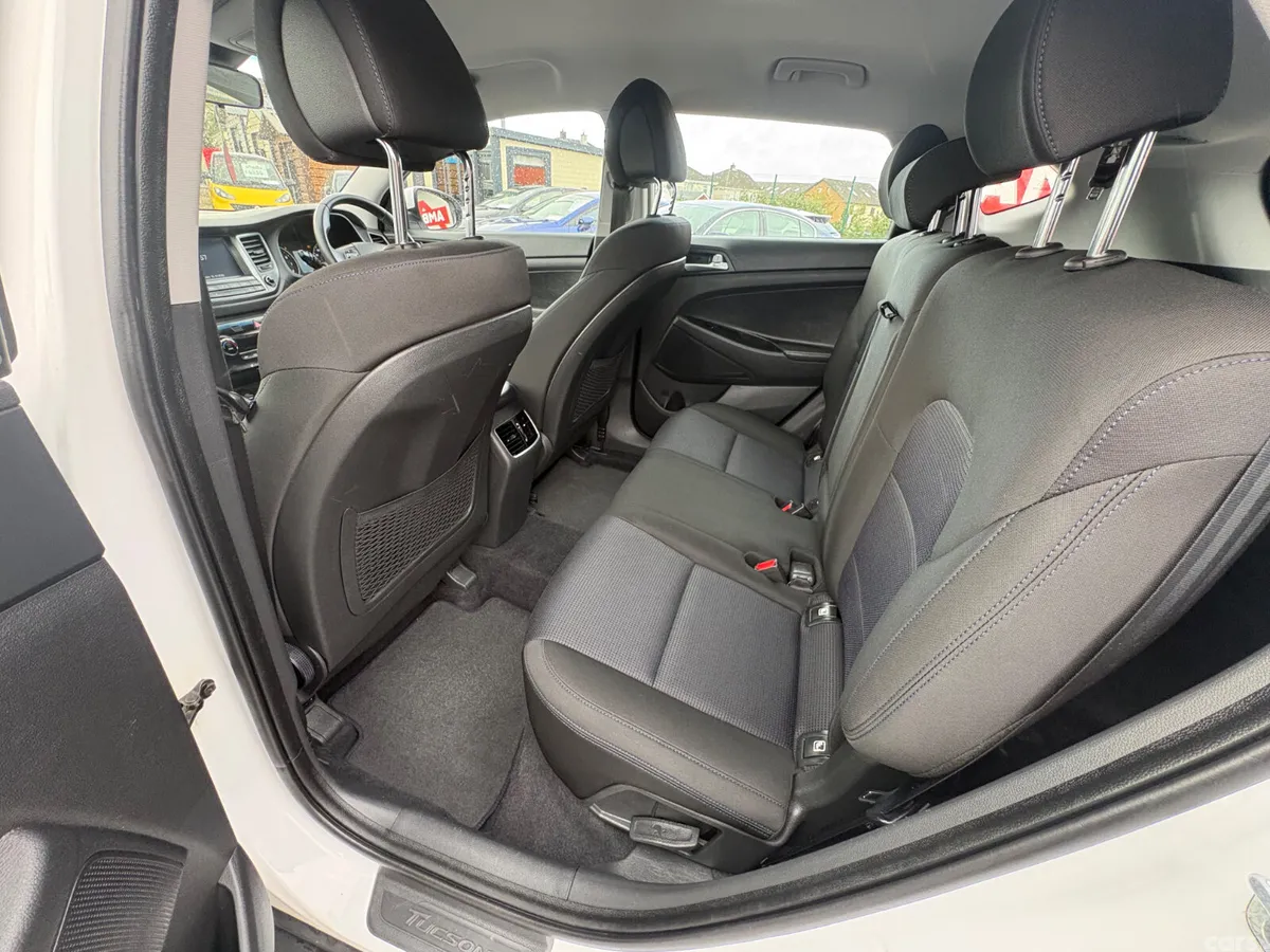 Hyundai Tucson SUV, Petrol, 2017, White