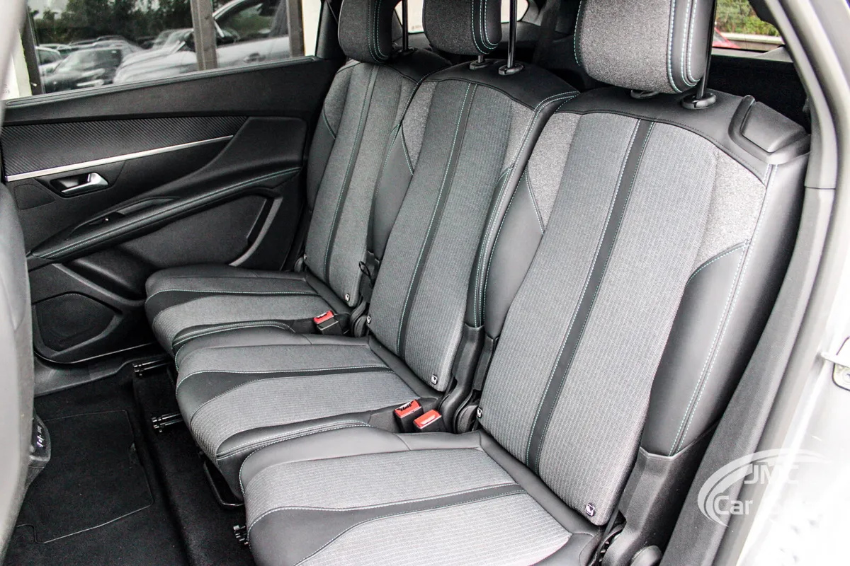 Peugeot 5008 MPV, Diesel, 2024, Grey