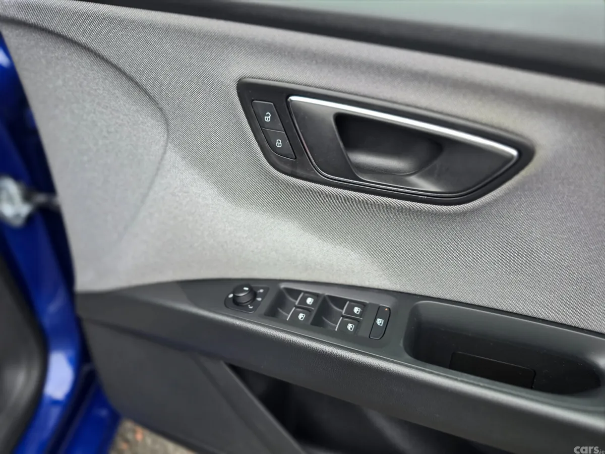 SEAT Leon Hatchback, Diesel, 2018, Blue