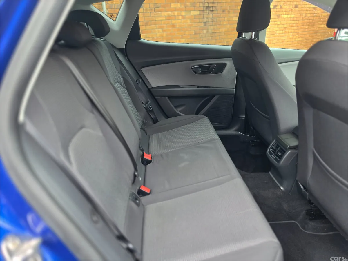 SEAT Leon Hatchback, Diesel, 2018, Blue
