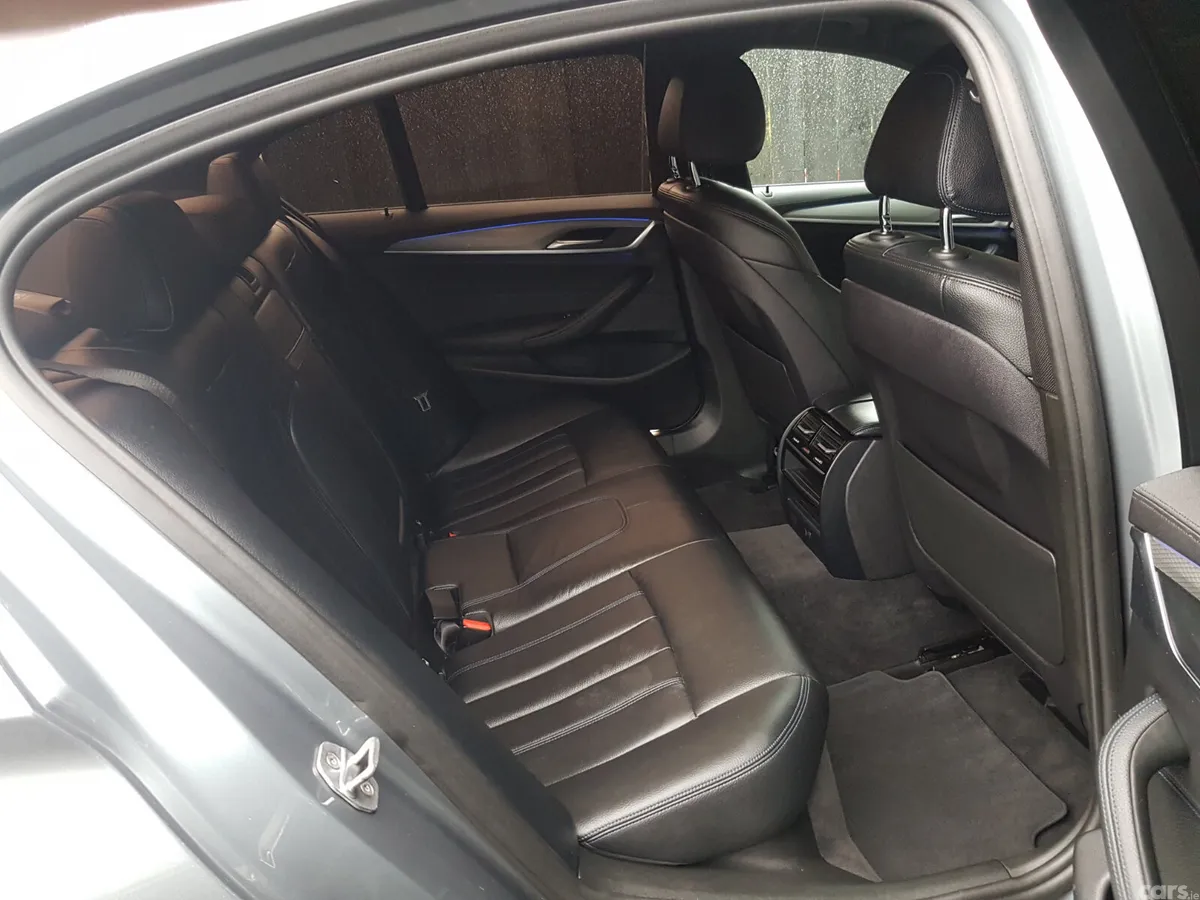 BMW 5-Series Saloon, Petrol Plug-in Hybrid, 2018, Blue
