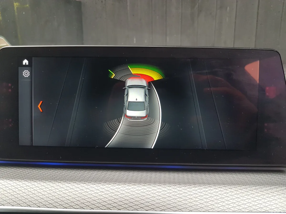 BMW 5-Series Saloon, Petrol Plug-in Hybrid, 2018, Blue