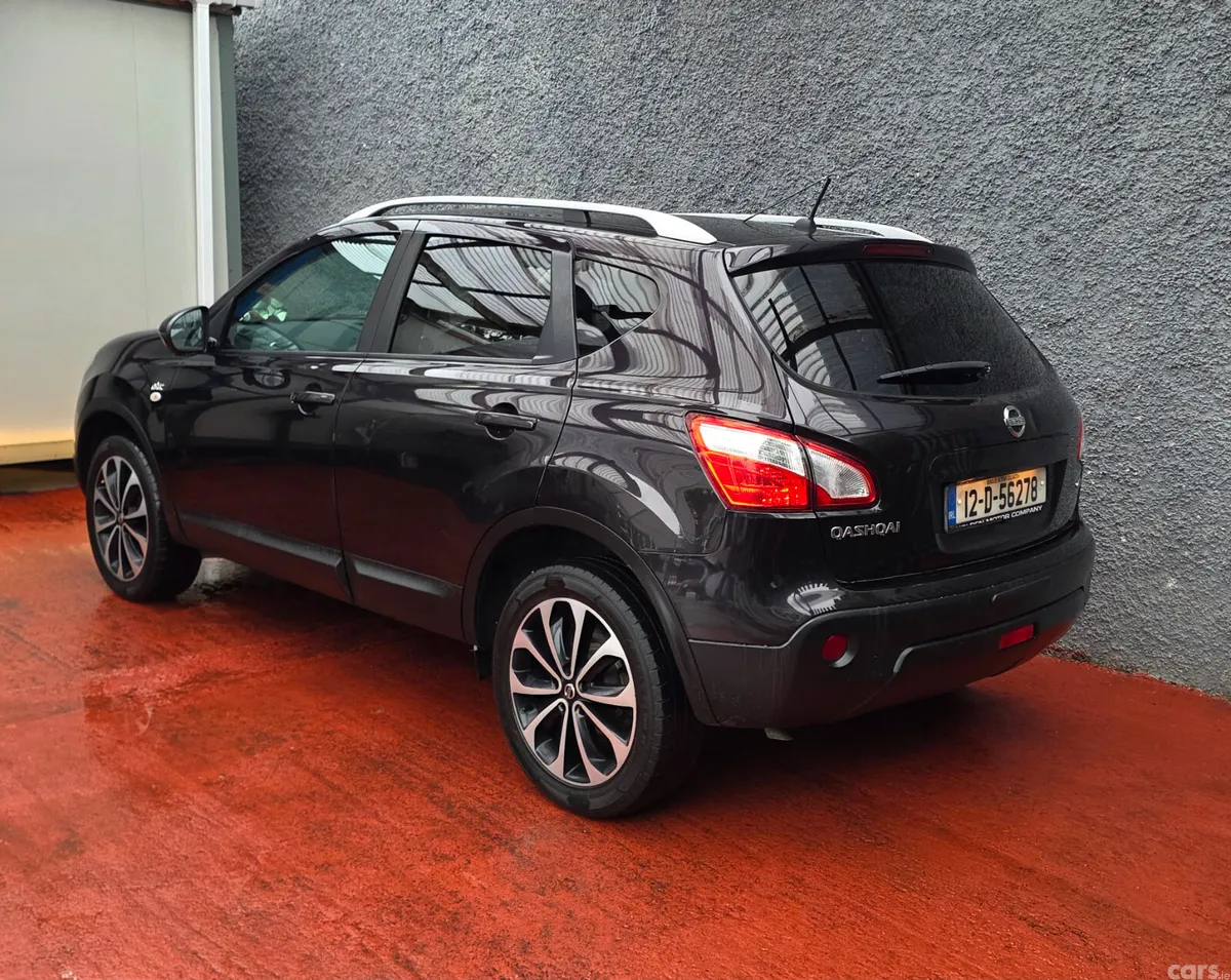 Nissan Qashqai Hatchback, Diesel, 2012, Black